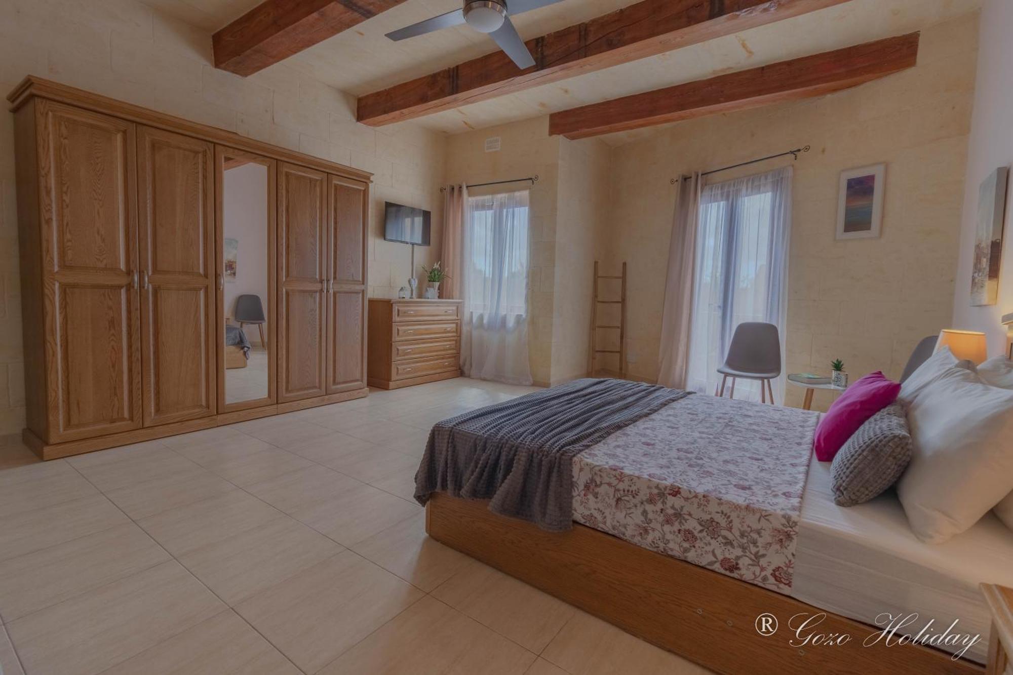 Hollies Holiday home Qala