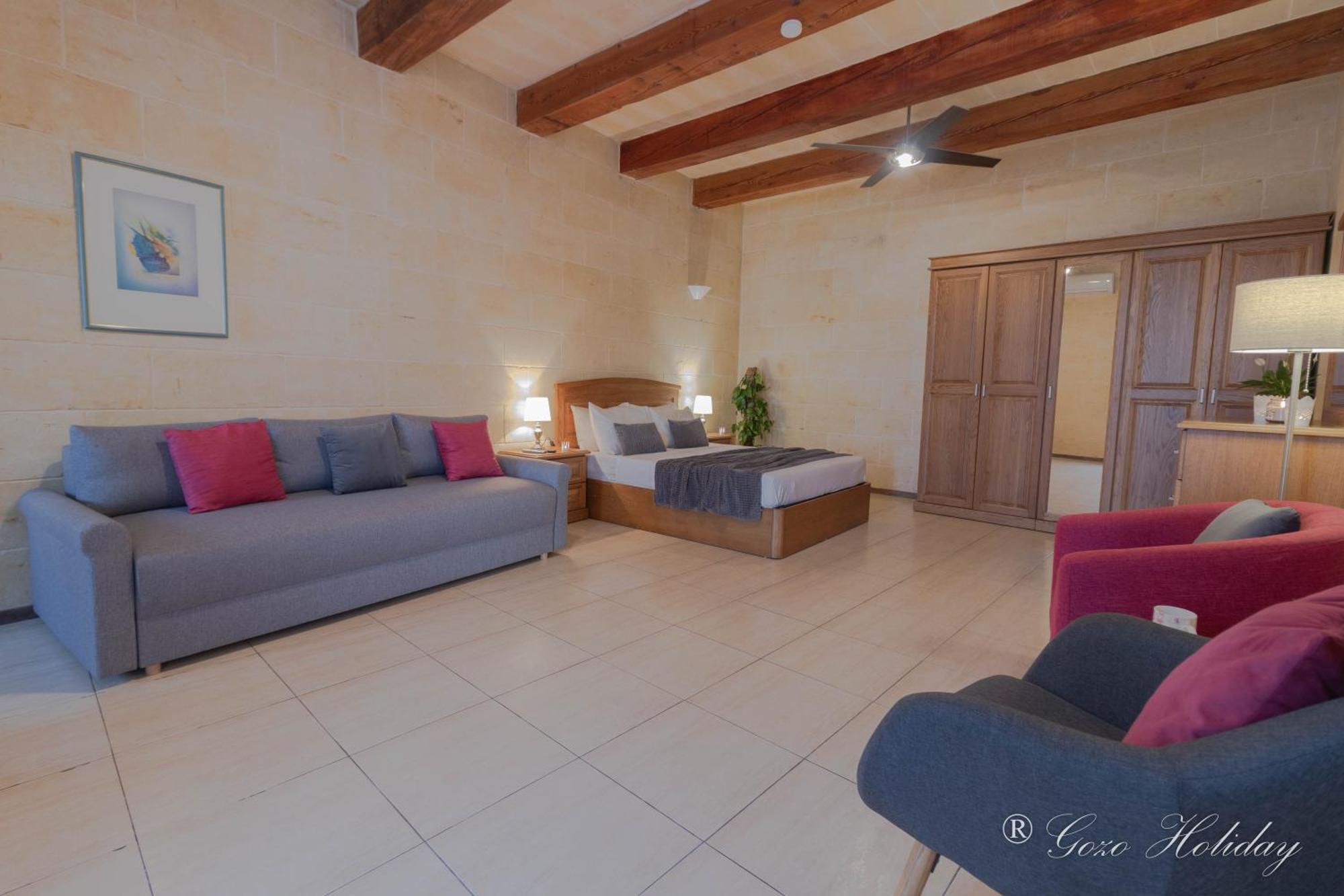 Hollies Holiday home Qala